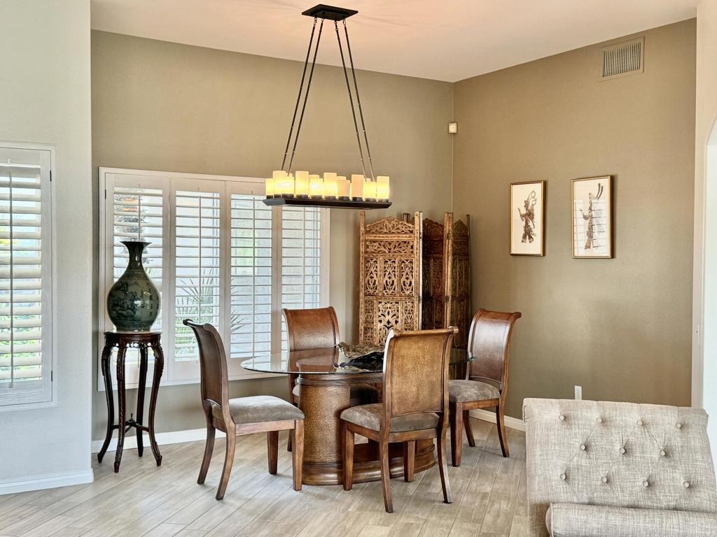  palm desert,  CA 92211