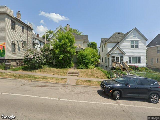 220 n 12th ave e, duluth,  MN 55805
