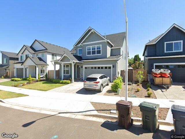 853 ne 17th ave, canby,  OR 97013