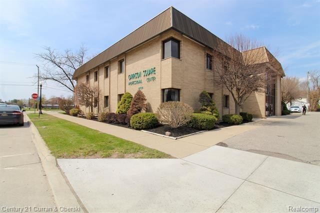  dearborn,  MI 48124