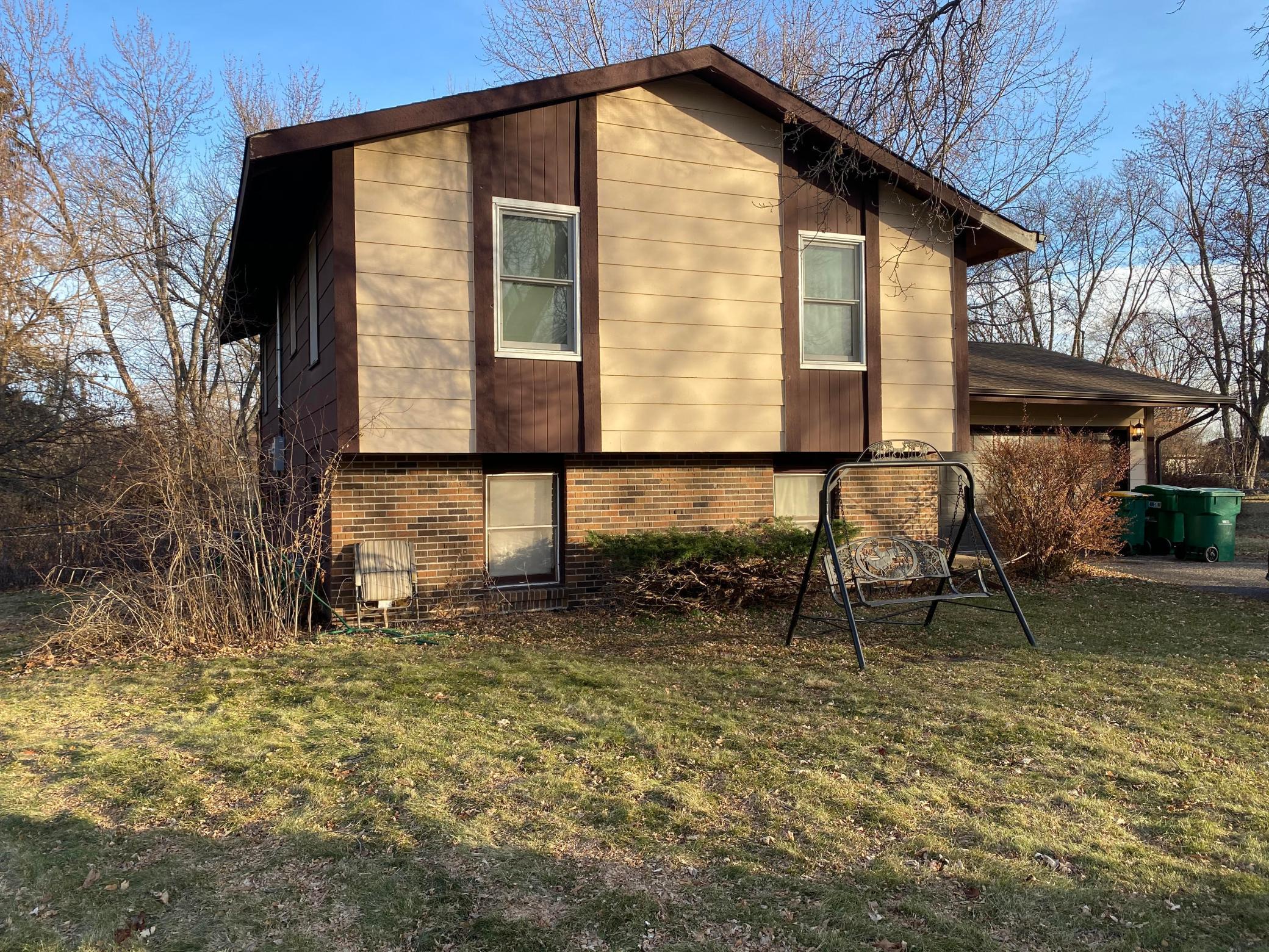 20390 hughes ave w, lakeville,  MN 55044