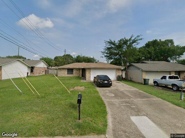 3005 red robin loop, bryan,  TX 77802