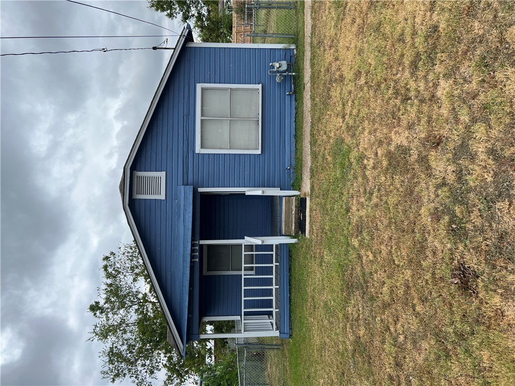 1111 lowery st, bryan,  TX 77803