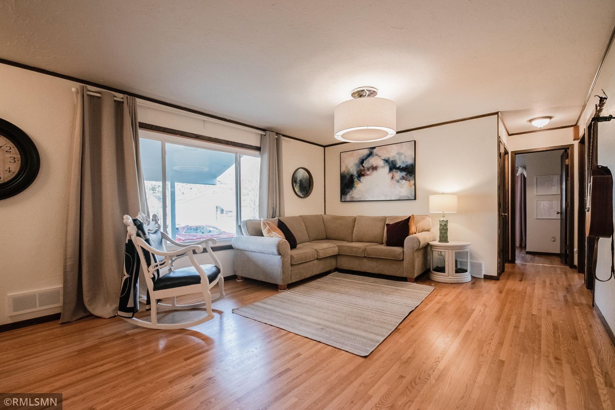 1005 honeysuckle ln, farmington,  MN 55024