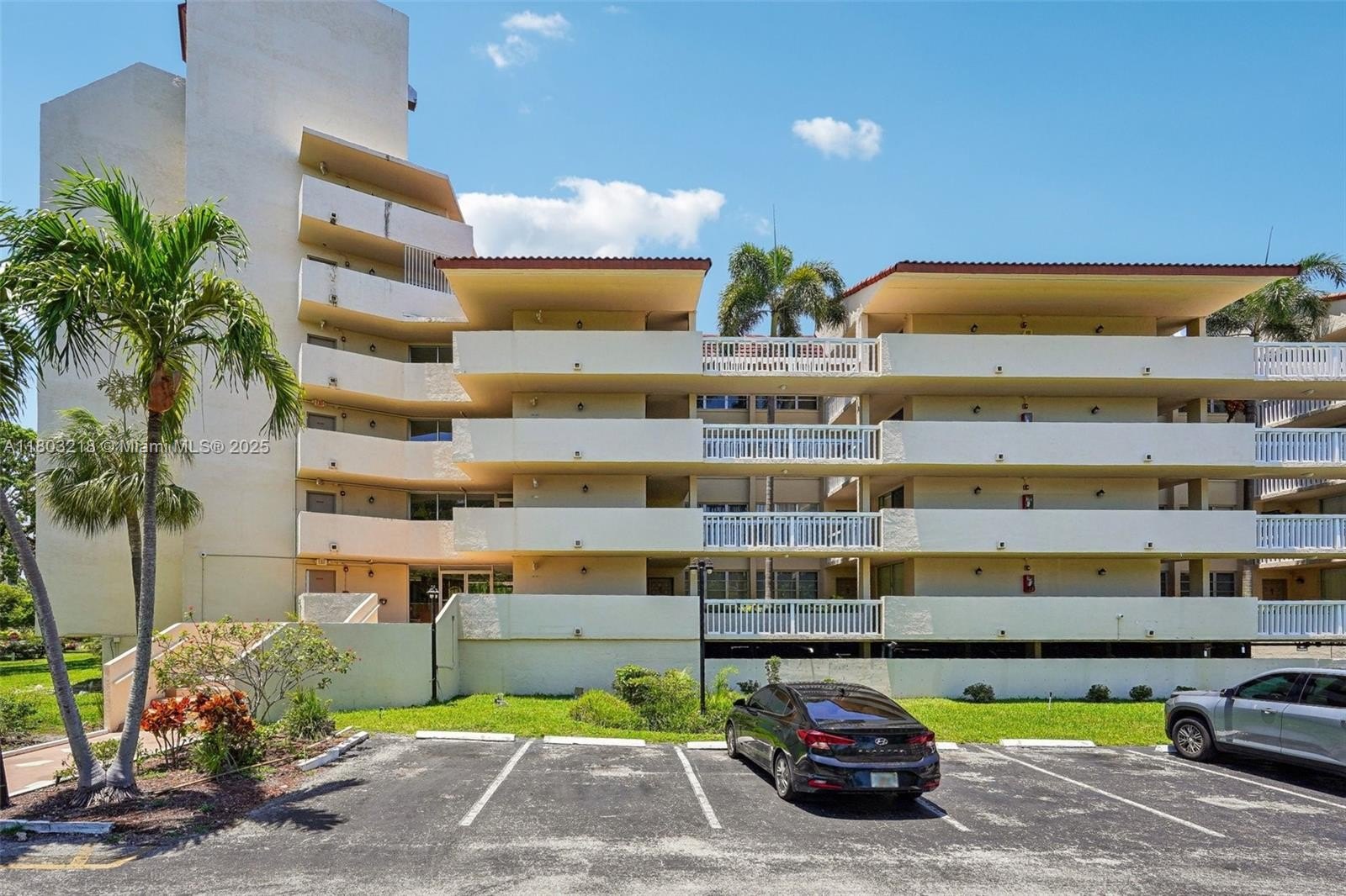  lauderhill,  FL 33319