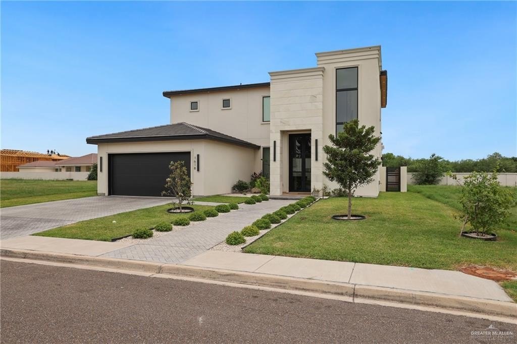 1618 villa centenario st, mission,  TX 78572