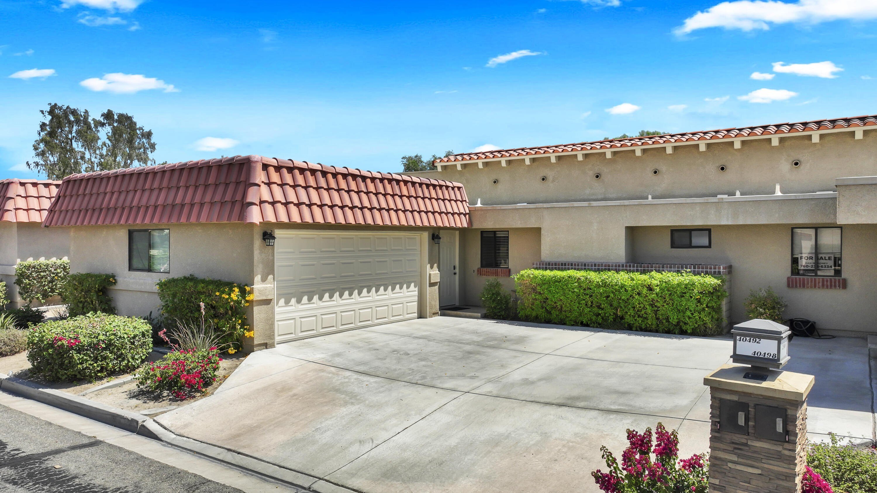  palm desert,  CA 92211