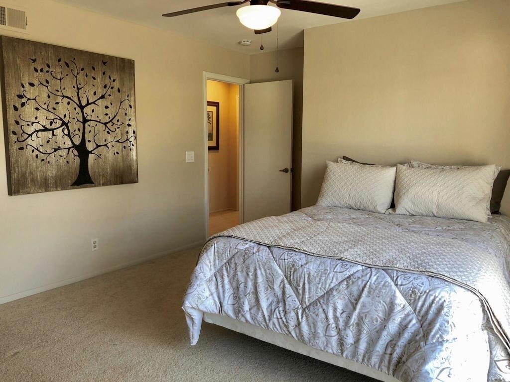  palm desert,  CA 92211
