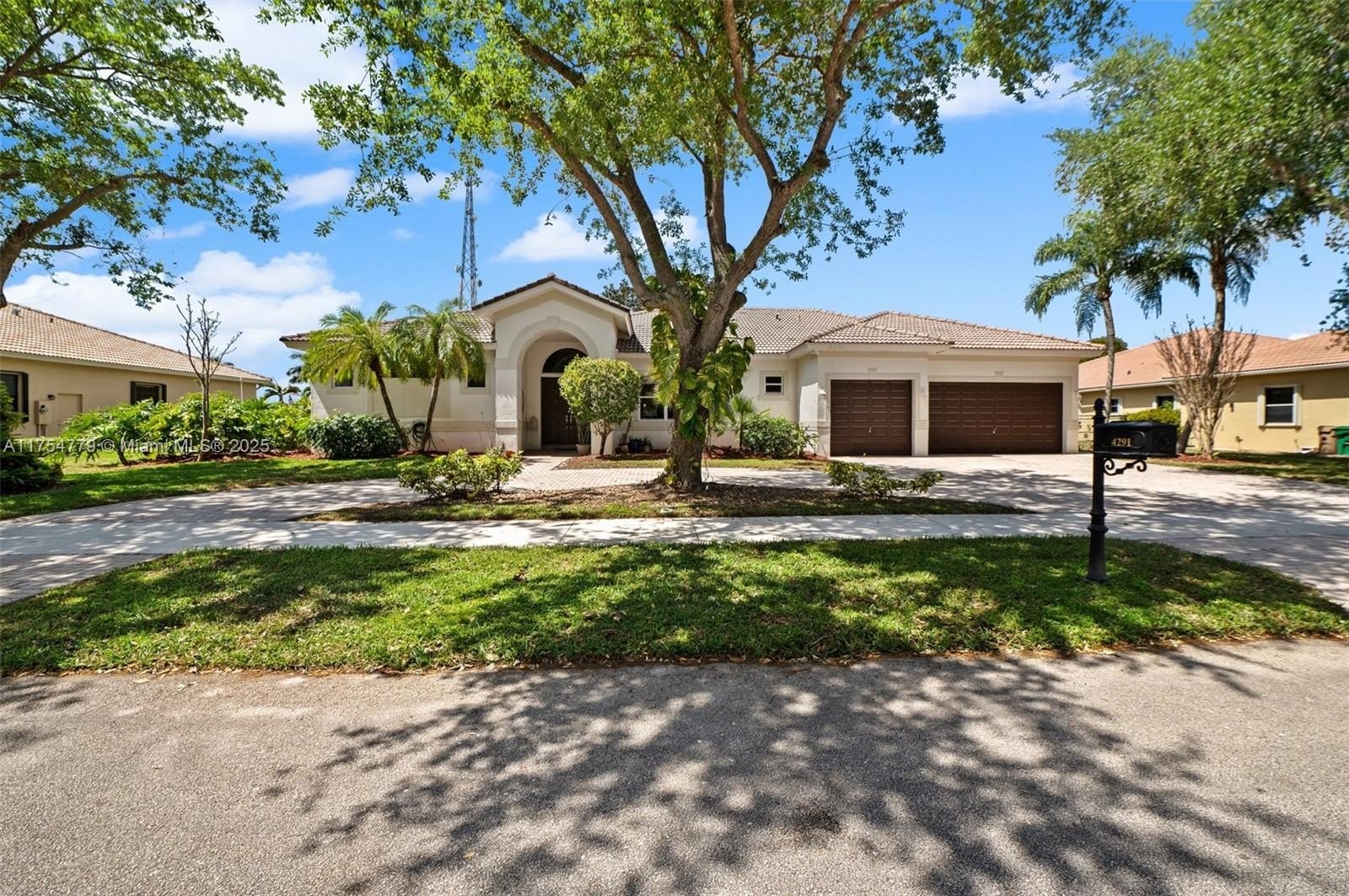  davie,  FL 33330