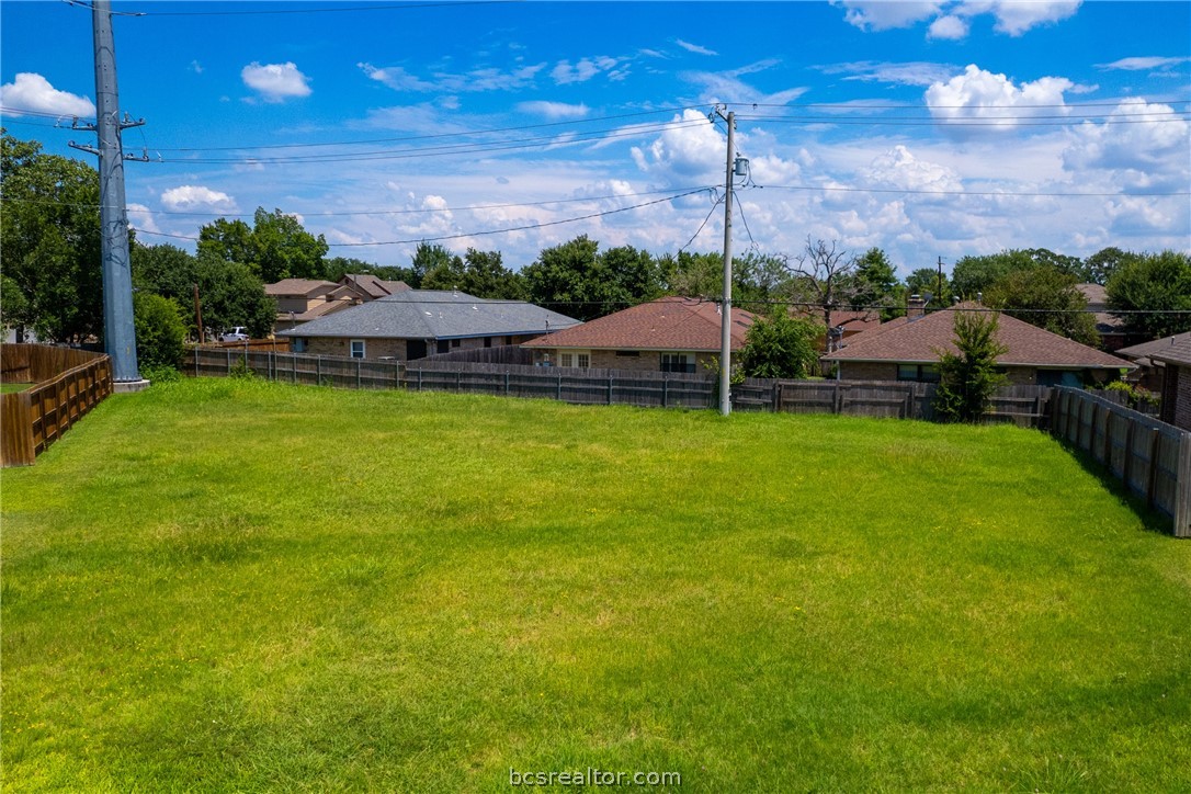 3092 peterson way, bryan,  TX 77802