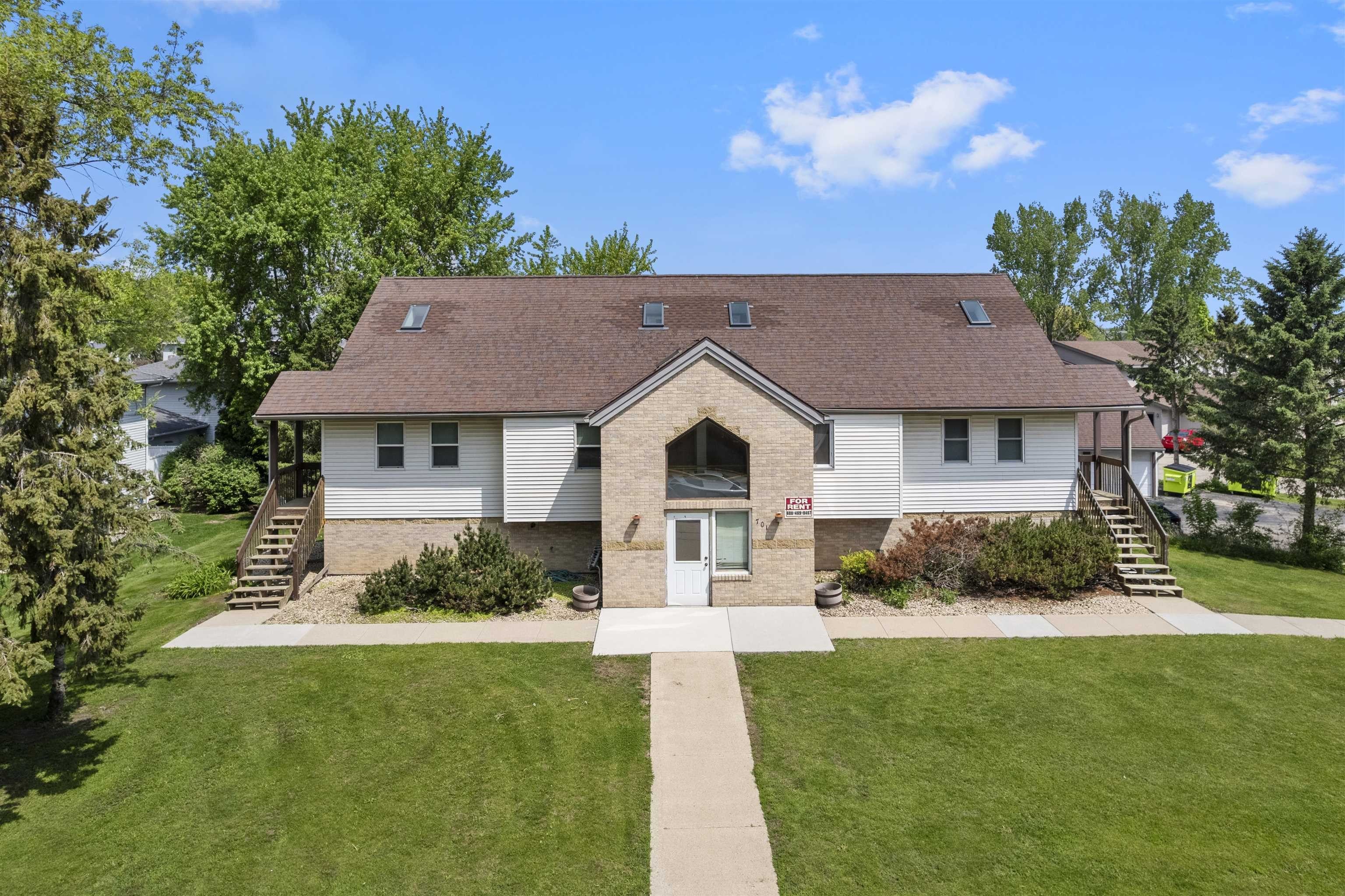 701 henry st, waunakee,  WI 53597