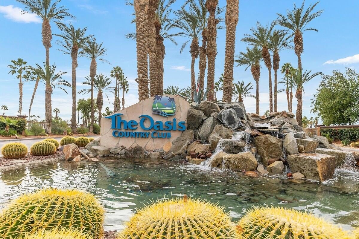  palm desert,  CA 92211