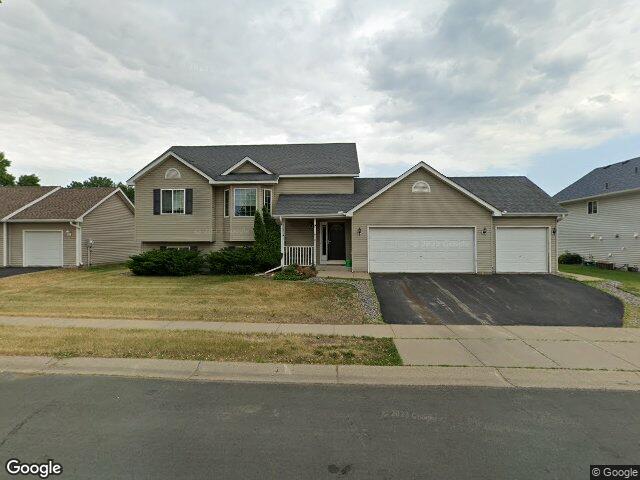 918 11th st, farmington,  MN 55024