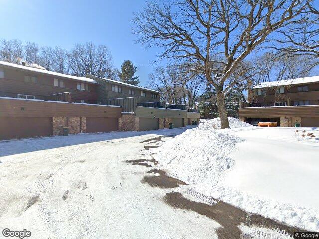 44 walden st, burnsville,  MN 55337