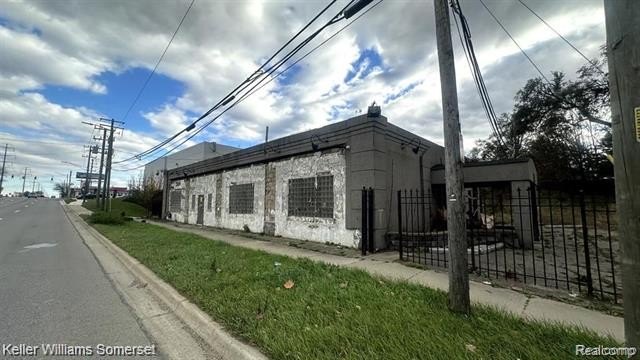  detroit,  MI 48219