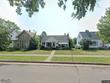 5526 w 8th st, duluth,  MN 55807