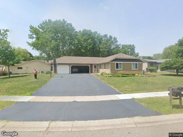 13631 elkwood dr, saint paul,  MN 55124