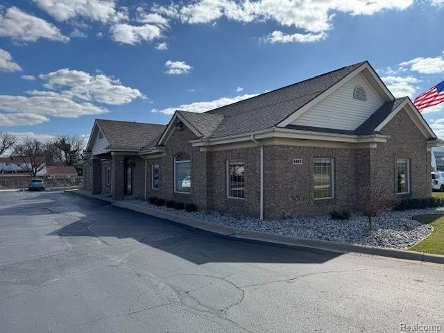  waterford,  MI 48327