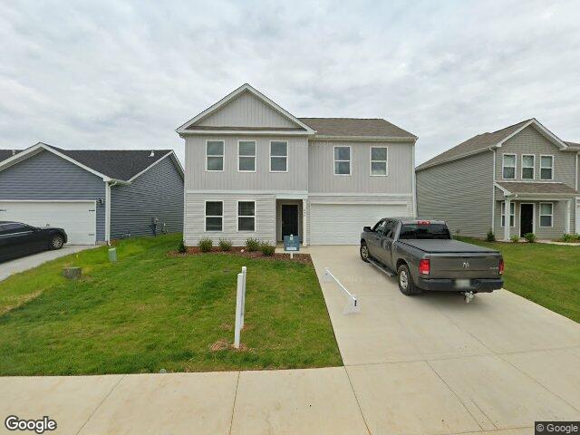 858 mcfadin station st, bowling green,  KY 42103