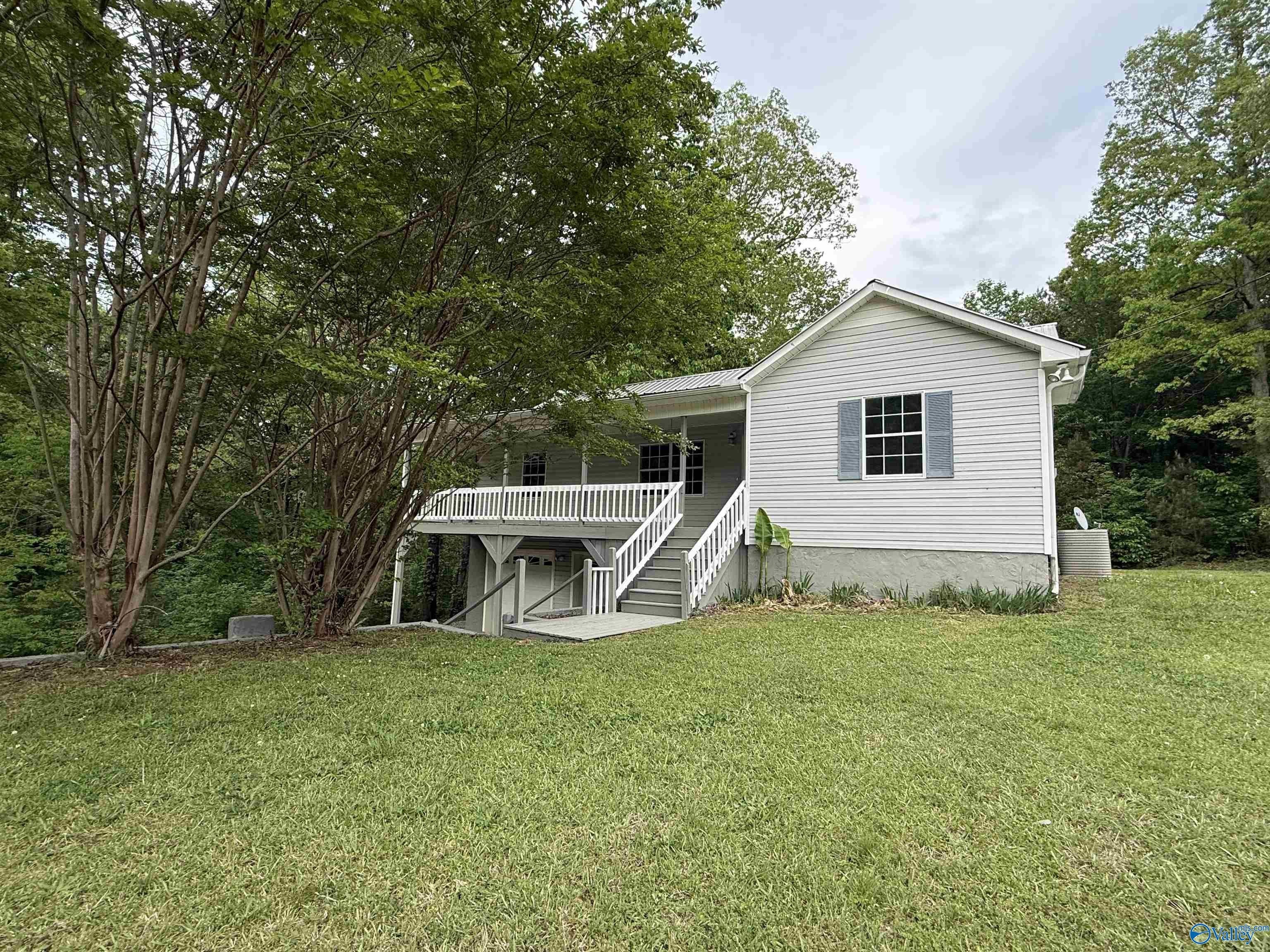 45 county road 1424, vinemont,  AL 35179