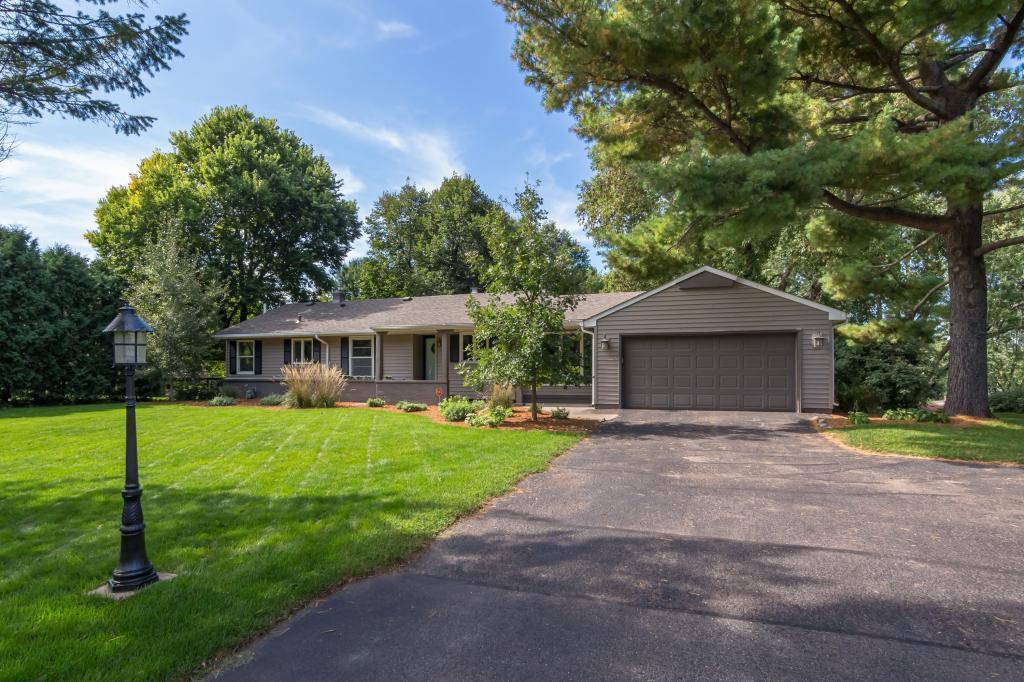 1671 victoria rd s, saint paul,  MN 55118
