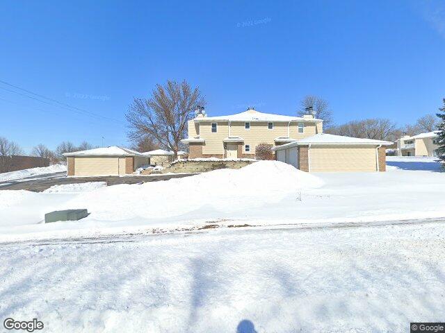 926 e travelers trl, burnsville,  MN 55337