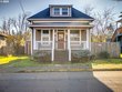 432 division st, oregon city,  OR 97045