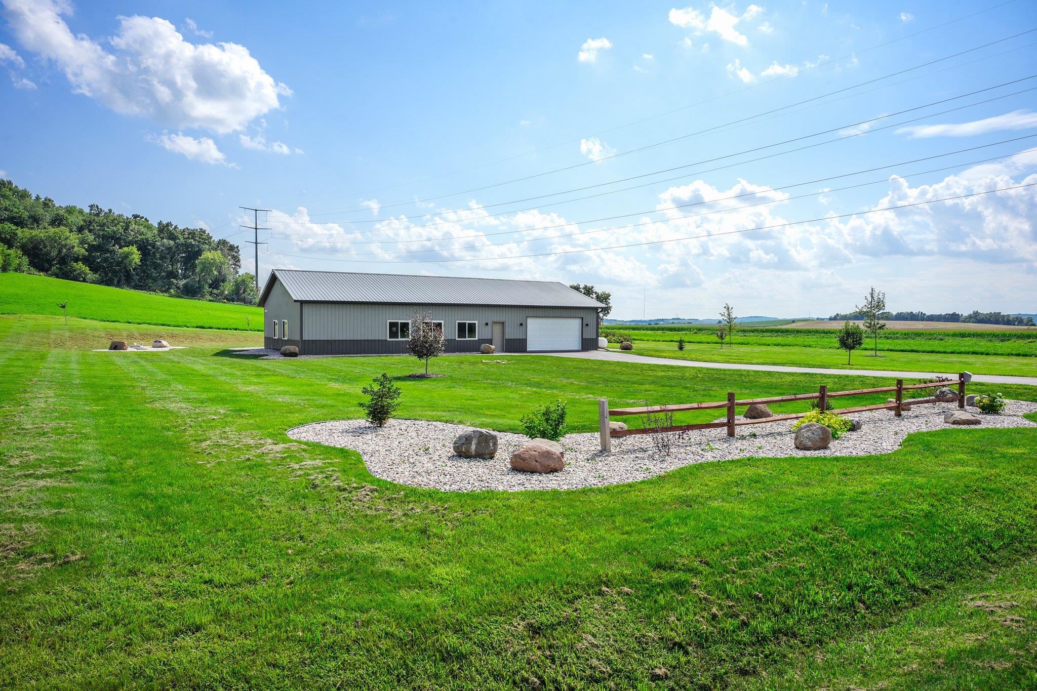 379 heiman ln, marshall,  WI 53559