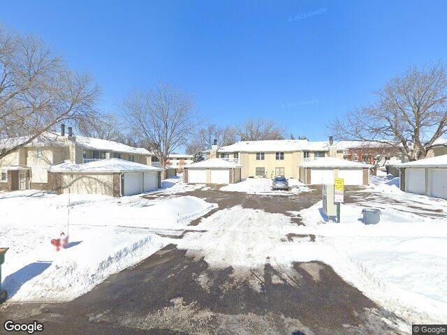 1122 e travelers trl, burnsville,  MN 55337