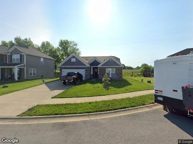 460 vining ct, bowling green,  KY 42104