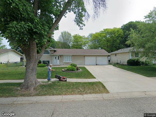 841 cortland dr, saint paul,  MN 55124