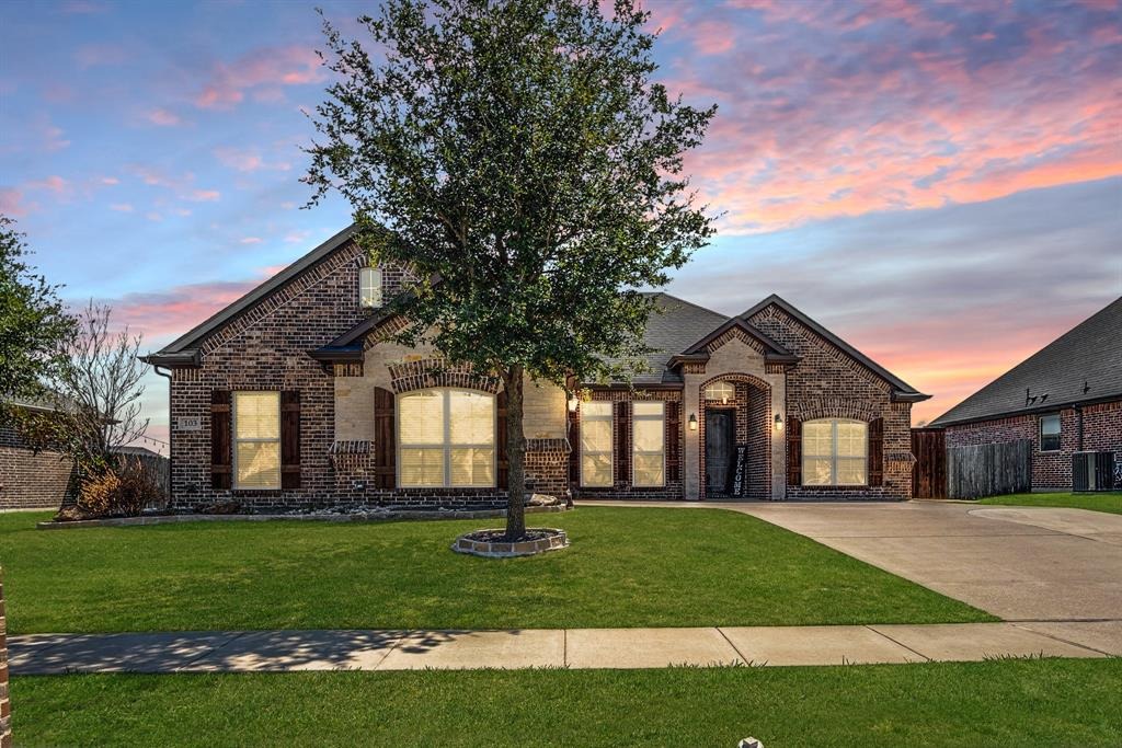 103 abbey rd, waxahachie,  TX 75165