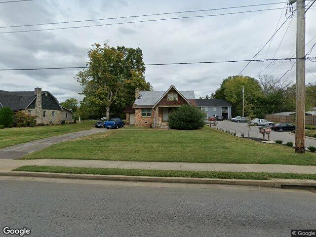 708 old morgantown rd, bowling green,  KY 42101