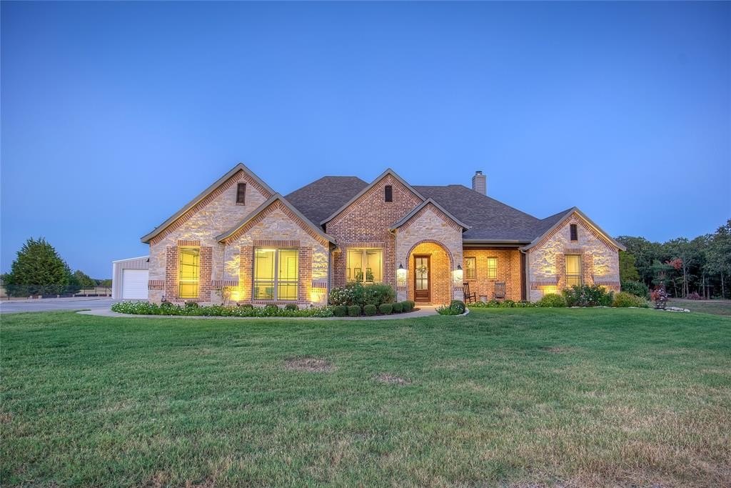 2003 county road 3304, greenville,  TX 75402