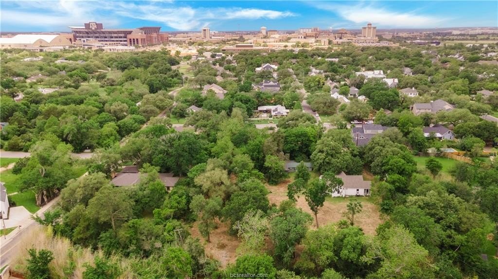 400 suffolk ave, college station,  TX 77840