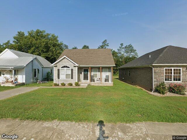 421 n main st, smiths grove,  KY 42171