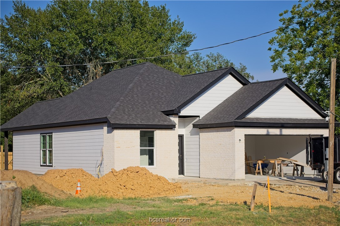 2002 eisenhower, bryan,  TX 77803