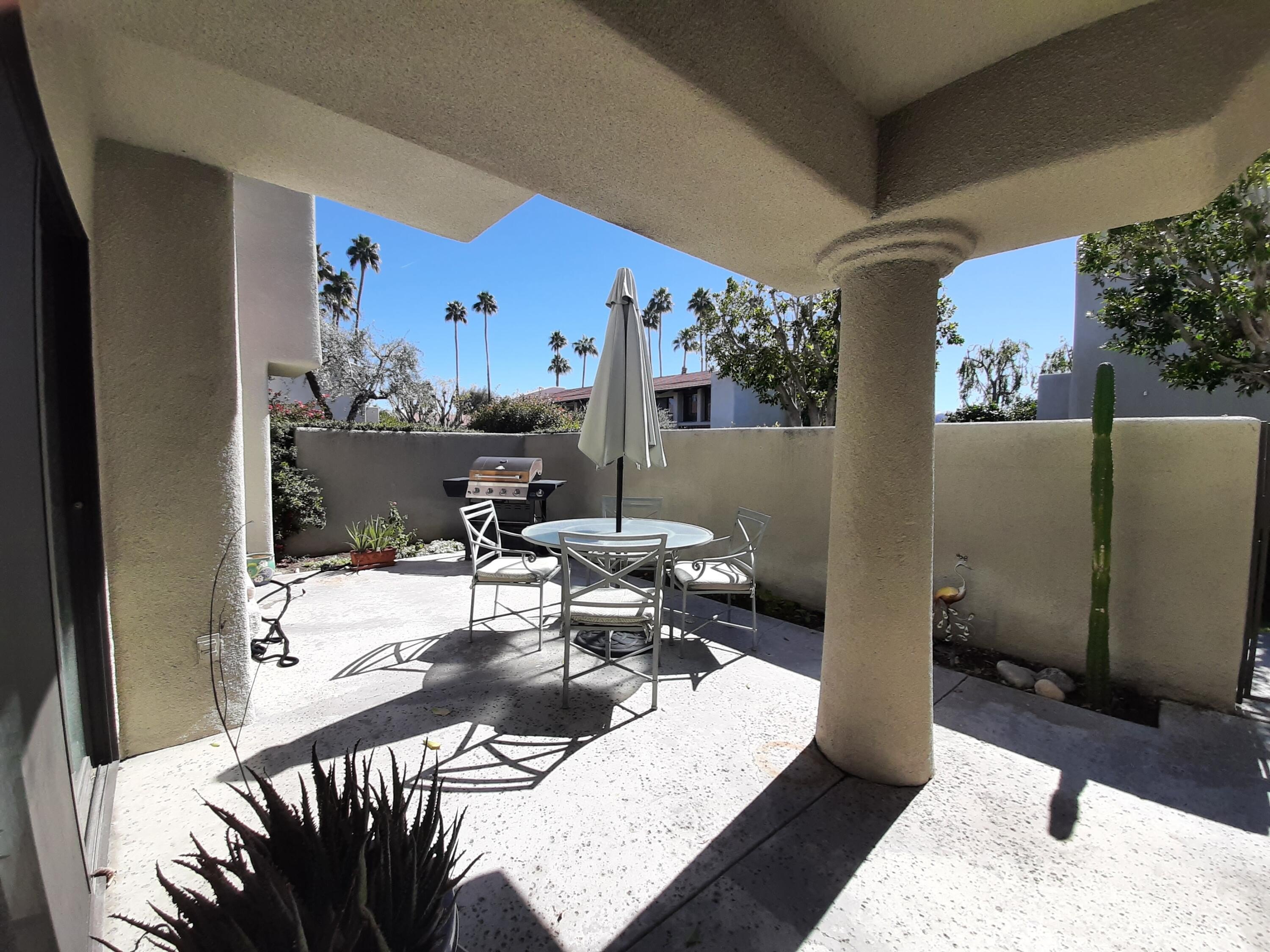  palm springs,  CA 92262
