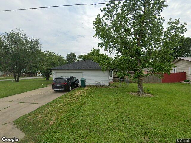 2206 w south st, bolivar,  MO 65613