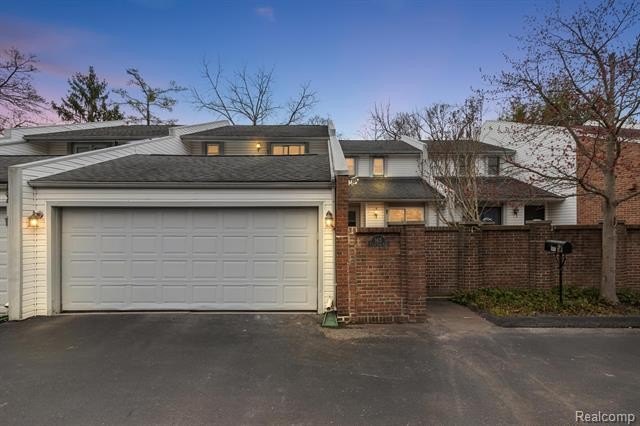  bloomfield hills,  MI 48304